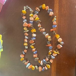 Conch chips necklace